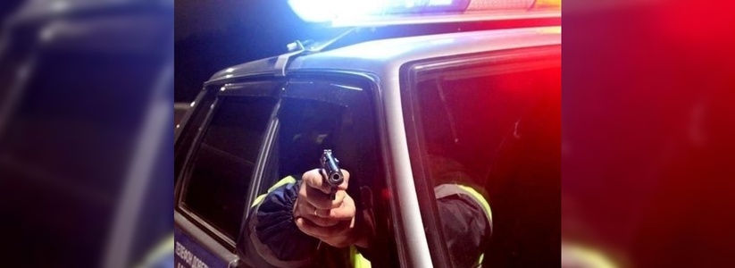 Полицейским Дегтярска пришлось открыть стрельбу в ходе погони за «уазиком»