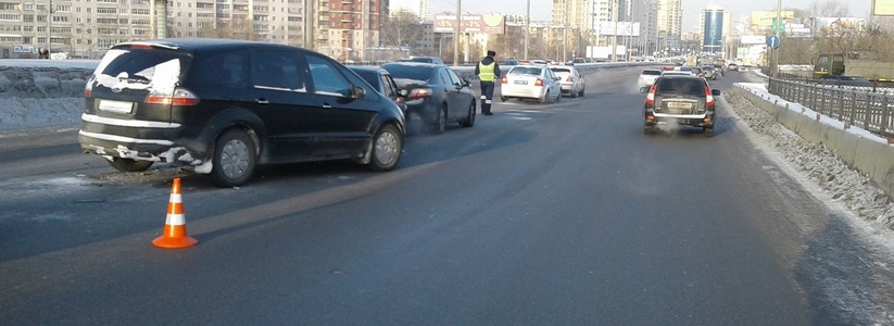 На Новокольцовском тракте утром водитель умер за рулем
