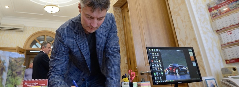 «Под бормотание о развитии демократии»: Екатеринбург хотят лишить права выбирать мэра