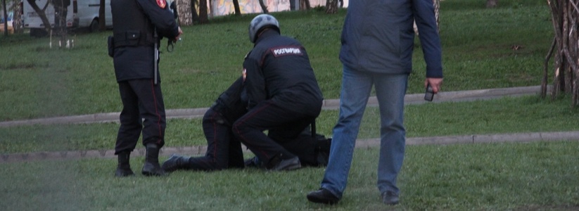 Полиция отчиталась о задержанных во время акции протеста на Октябрьской площади в Екатеринбурге