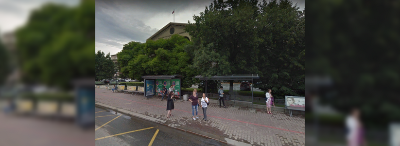 В Екатеринбурге исчезла остановка возле корпуса УрФУ, где сегодня ждут Путина