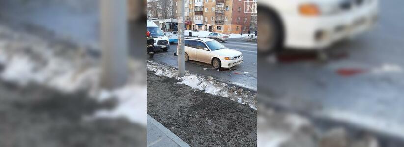 В Екатеринбурге погибла в ДТП перебегавшая дорогу девятилетняя девочка
