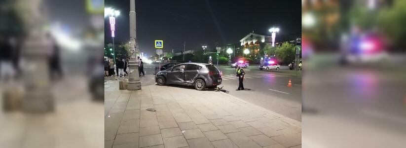 В Екатеринбурге иномарка задавила шестерых пешеходов