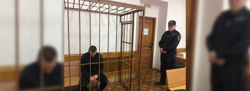 Силовики задержали банду похитителей колес с дорогих иномарок в Екатеринбурге