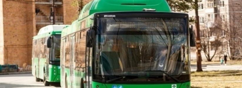 В Екатеринбурге с пассажирки требуют двойную плату за проезд в автобусе