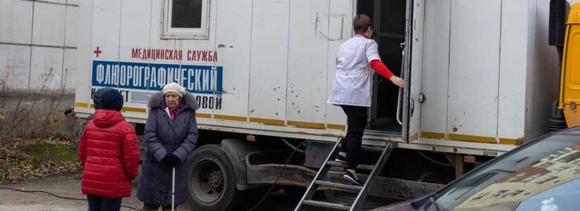 Депутаты медицинской фракции продолжают помогать больницам, врачам и жителям Екатеринбурга