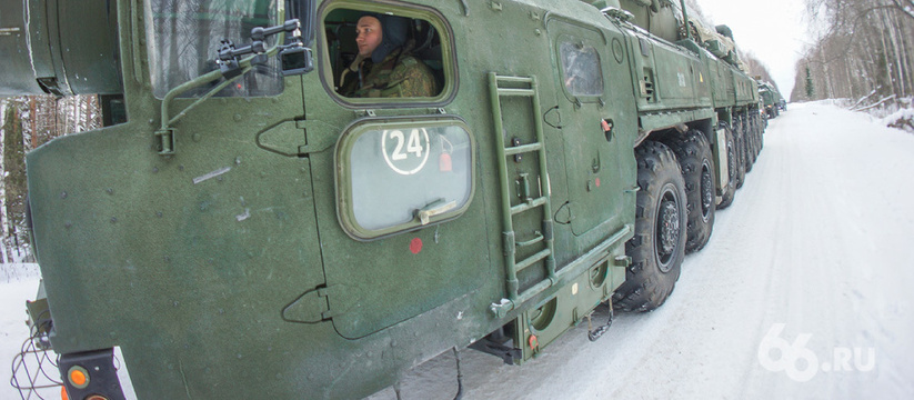 Они наконец-то дома: пятерых свердловских военных вернули из украинского плена
