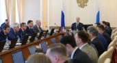 Поддержка промышленности и юных уральцев: Паслер утвердил ключевые программы развития области на 2026 год