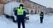 «Помоги подстраховать!»: в Верхней Салде грузовик задавил подростка, которого сам водитель попросил стоять сзади