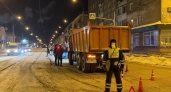 12-летняя девочка в больнице: КАМАЗ врезался в легковушку в Нижнем Тагиле