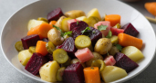 Что добавить в винегрет для особого вкуса: 3 добавки, от которых дома просят только этот салат