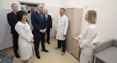 Денис Паслер открыл современную детскую поликлинику в Березовском: что там появилось
