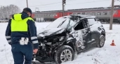 Водитель Chery Tiggo проехал на красный и столкнулся с электричкой под Нижним Тагилом