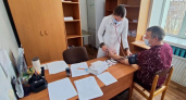 Врачи из Екатеринбурга приехали сами: более тысячи жителей Алапаевска получили помощь на месте