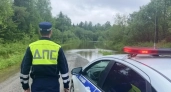 Трассу Пермь – Екатеринбург перекрыли после аварии с грузовиком — что известно