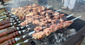 Мариную мясо в киви: узнала секрет на Кавказе, теперь шашлык получается таким мягким, что тает во рту