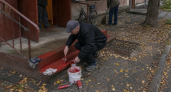Почему в старых домах пороги всегда красные: секрет предков, который экономит силы на уборку