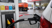 В Екатеринбурге бензин из очередей перепродают с доставкой на дом