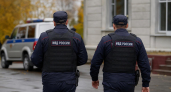 В Екатеринбурге полицейские вернули брошенной 13-летней девочке загулявшую мать