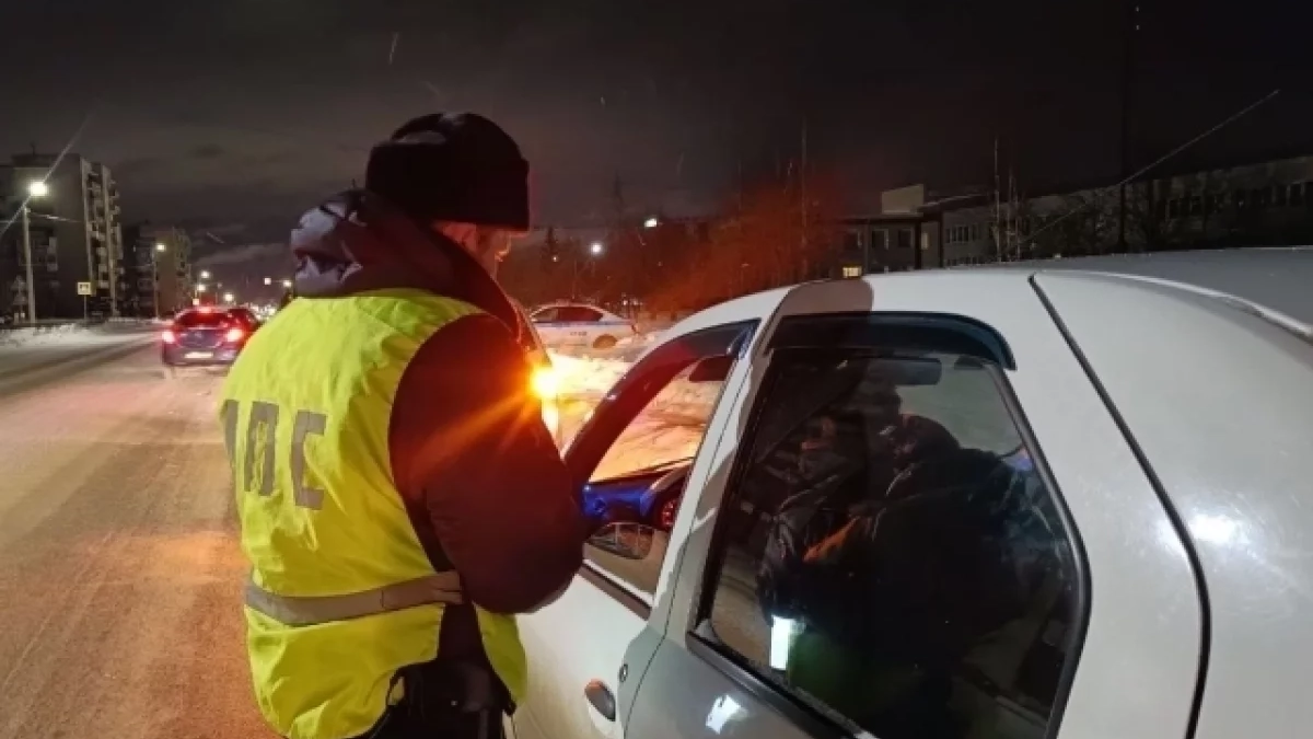 Потенциальных 130 аварий удалось избежать за сутки на Среднем Урале благодаря бдительности водителей