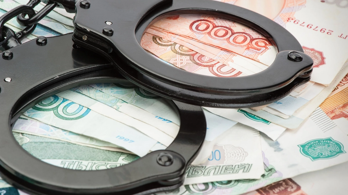Суд в Каменске-Уральском взыскал миллион рублей с мотоциклиста, сбившего пешехода на льду реки Исеть