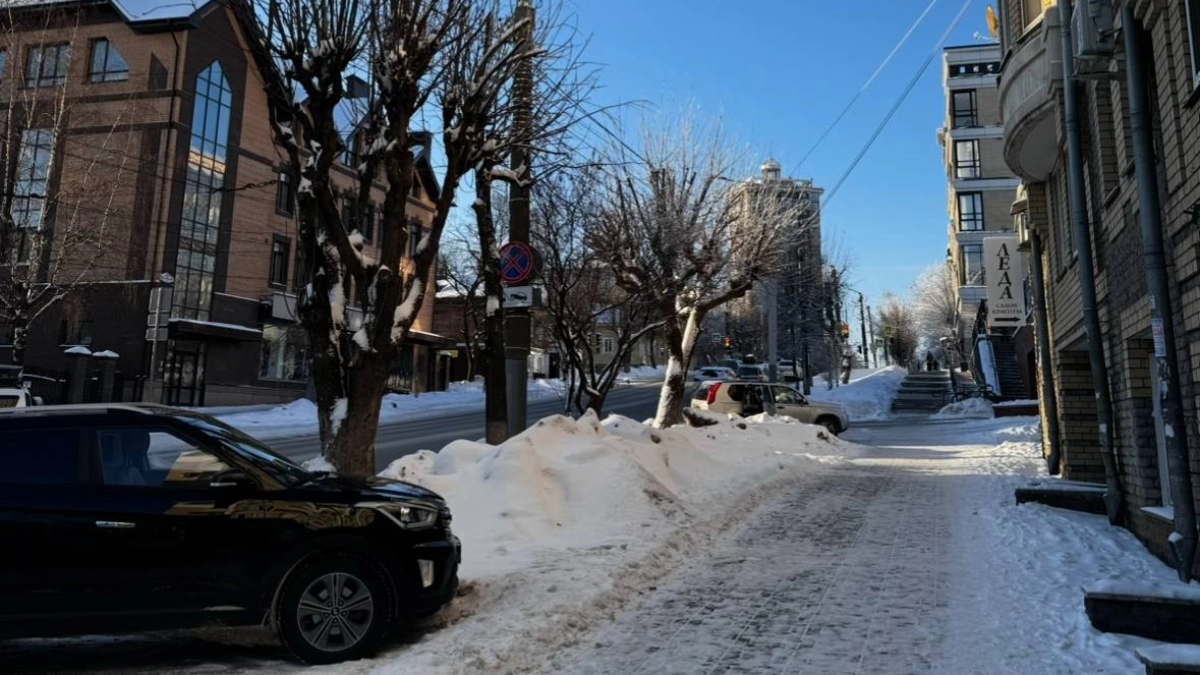 Зимние повреждения: главные причины трещины на лобовом стекле