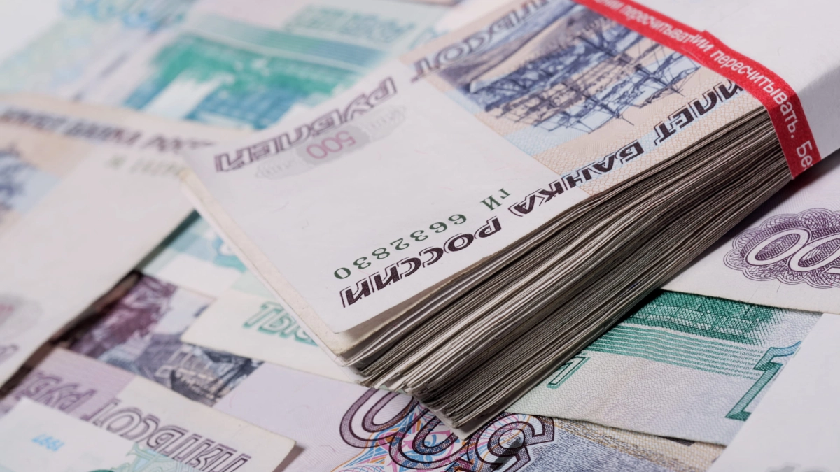 В СФР сообщили о скрытой выплате. Что положено пенсионеру, если умер супруг