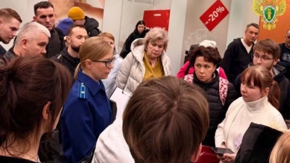 Бунт в аэропорту Кольцово: пассажиры на Египет брошены на произвол судьбы из-за срыва рейса в Хургаду