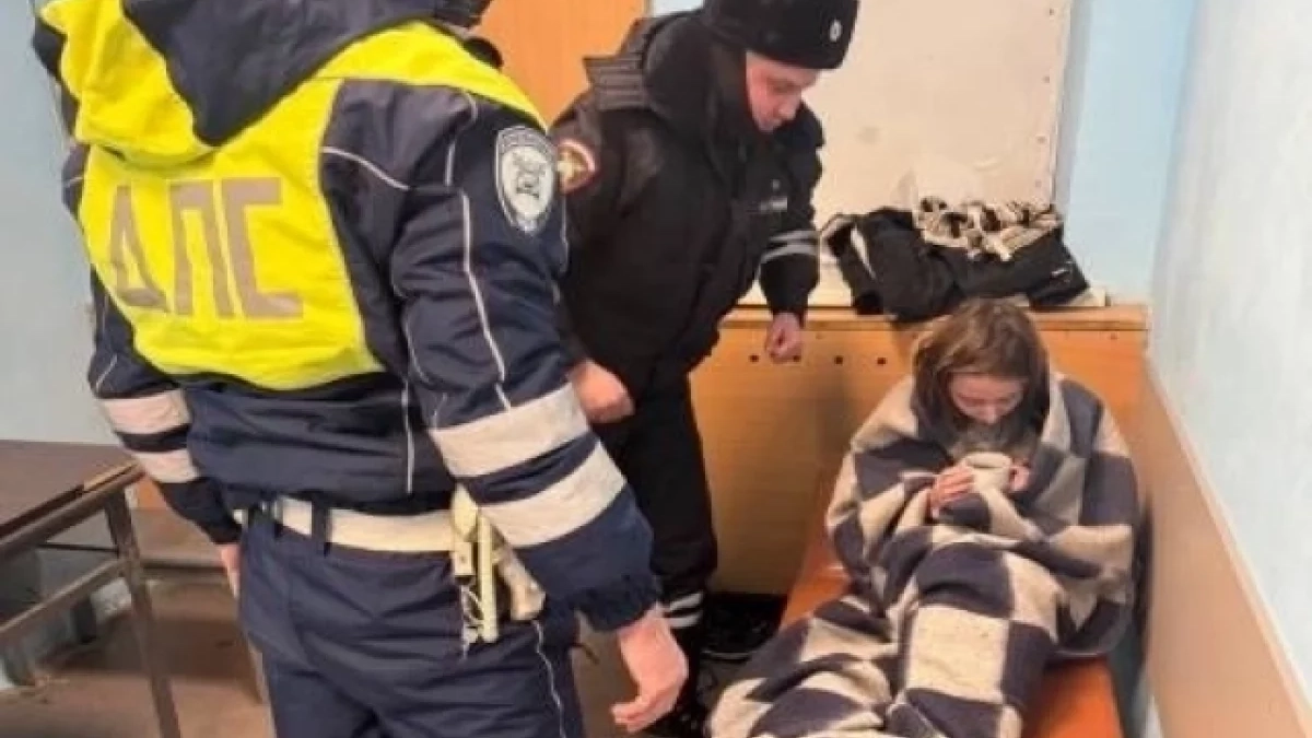 Ночь на кладбище в мороз: свердловские автоинспекторы спасли 10-летнюю девочку, уснувшую у могилы бабушки