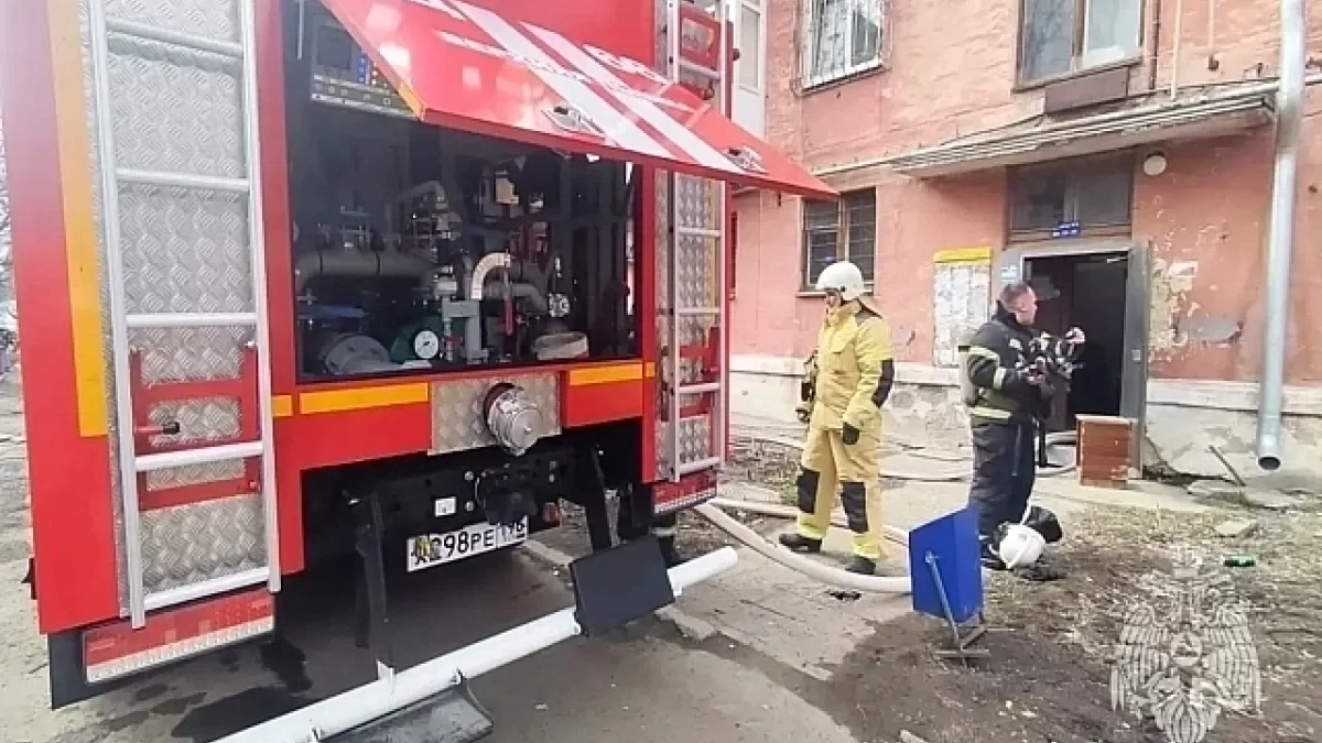При пожаре в многоэтажке в Верхней Пышме погибла женщина