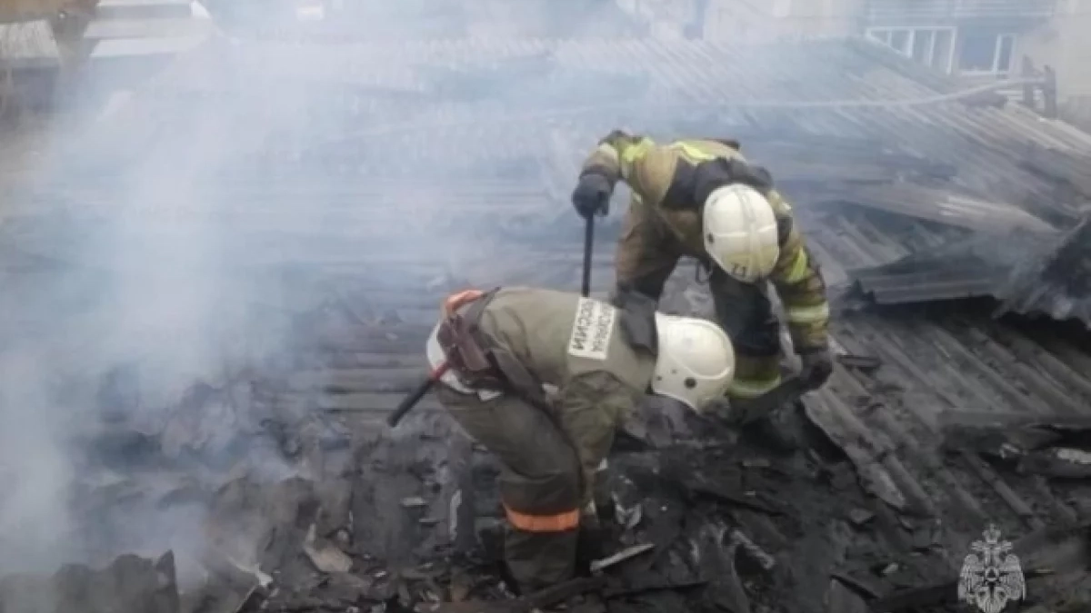Два человека погибли в пожарах за сутки в Свердловской области