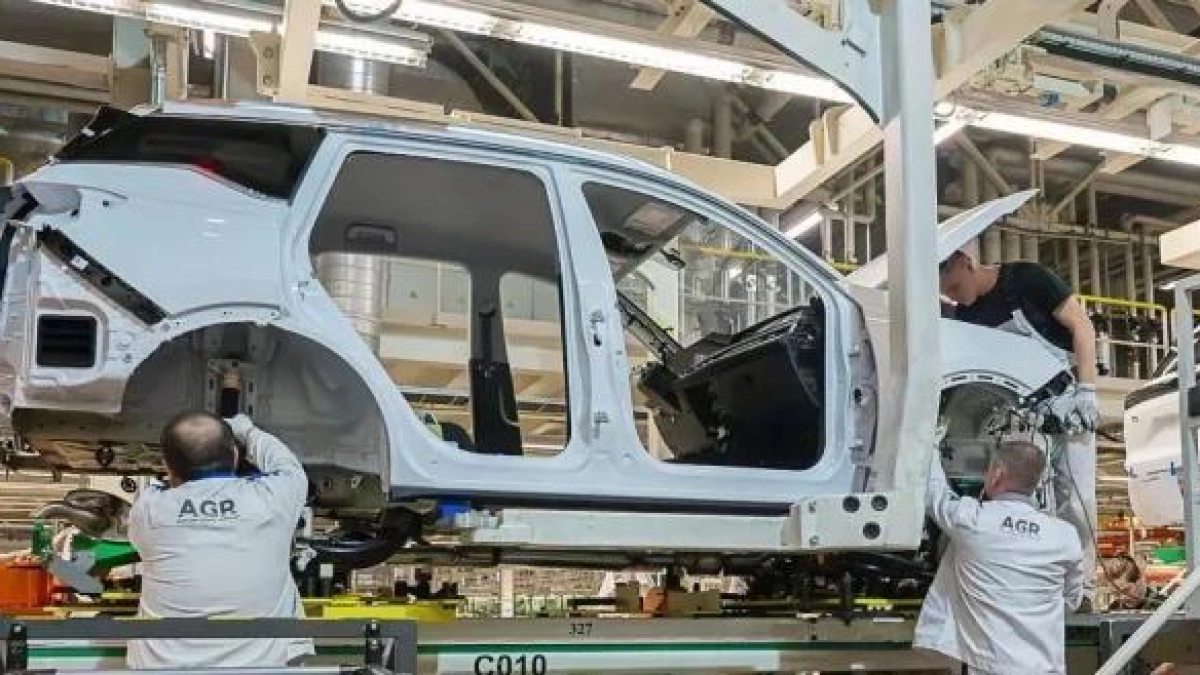 Обошел Chery и Geely: российский топ-3 продаж автомобилей пополнила марка Tenet