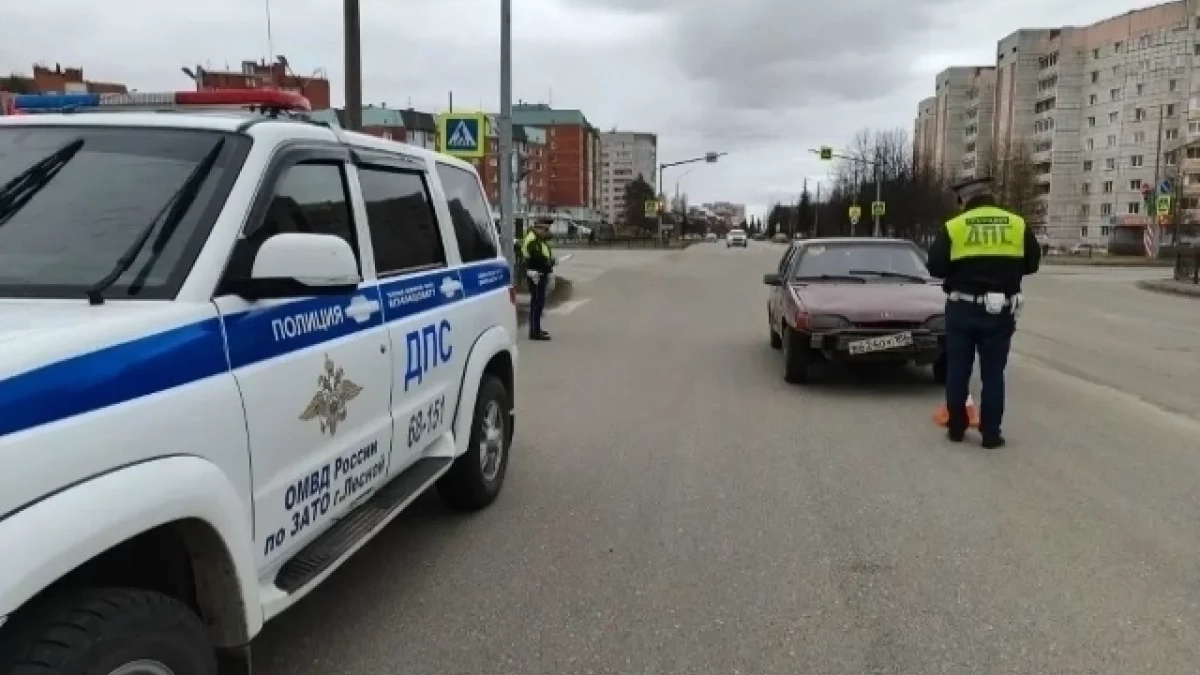 Две школьницы пострадали под колесами ВАЗа в Лесном
