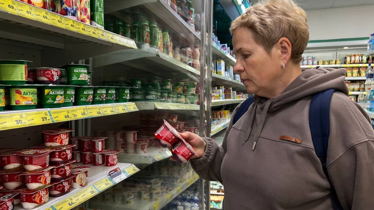 Миллионы пенсионеров уже экономят до 10 000 рублей в год: как получить QR-код для скидок в магазине