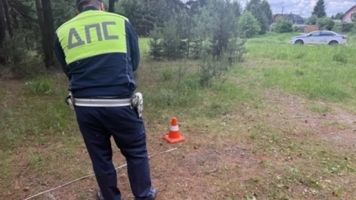 Под Березовским двое подростков на мотоцикле «ИЖ» перевернулись и попали в больницу