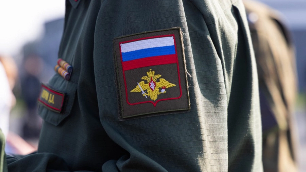 За достойное воспитание сыновей: в Екатеринбурге вручили благодарственные письма семьям бойцов СВО