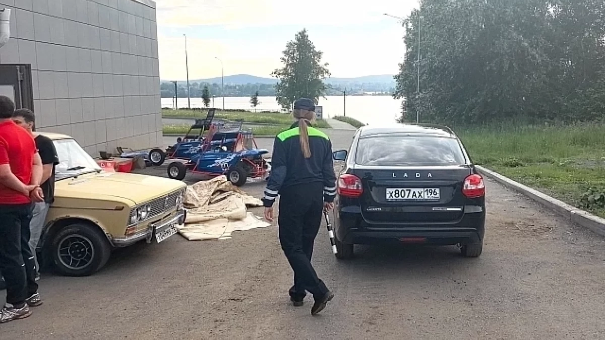 13-летний подросток попал под колёса LADA Granta в Нижнем Тагиле