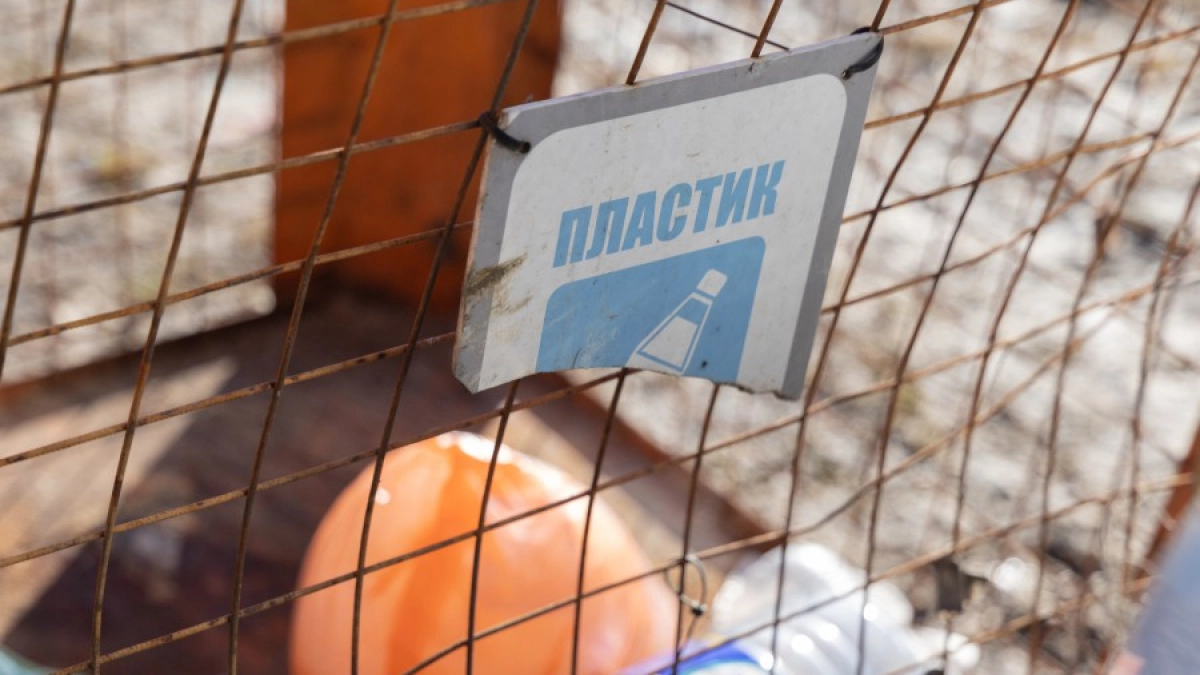 В Екатеринбурге за день вывезли больше 83 тонн отходов с улиц
