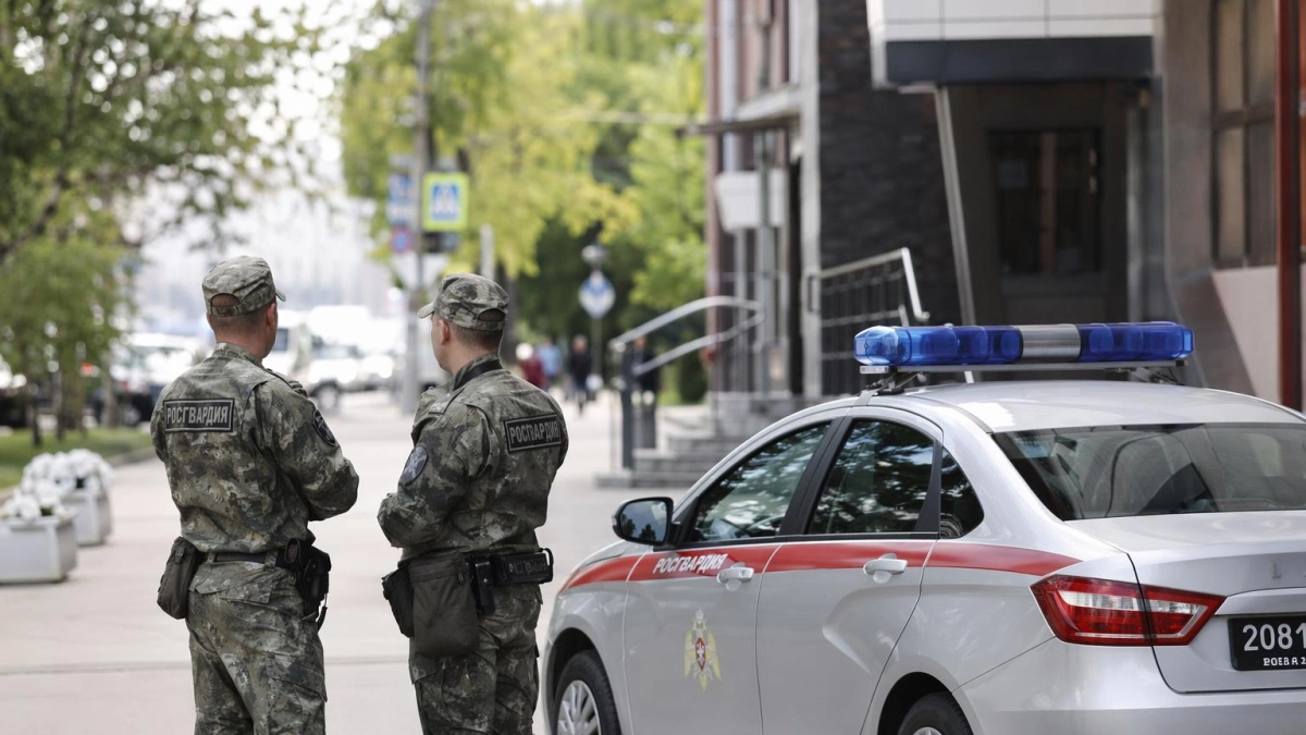 В Екатеринбурге в ТЦ на Малышева дебошир открыл огонь и ранил мужчину