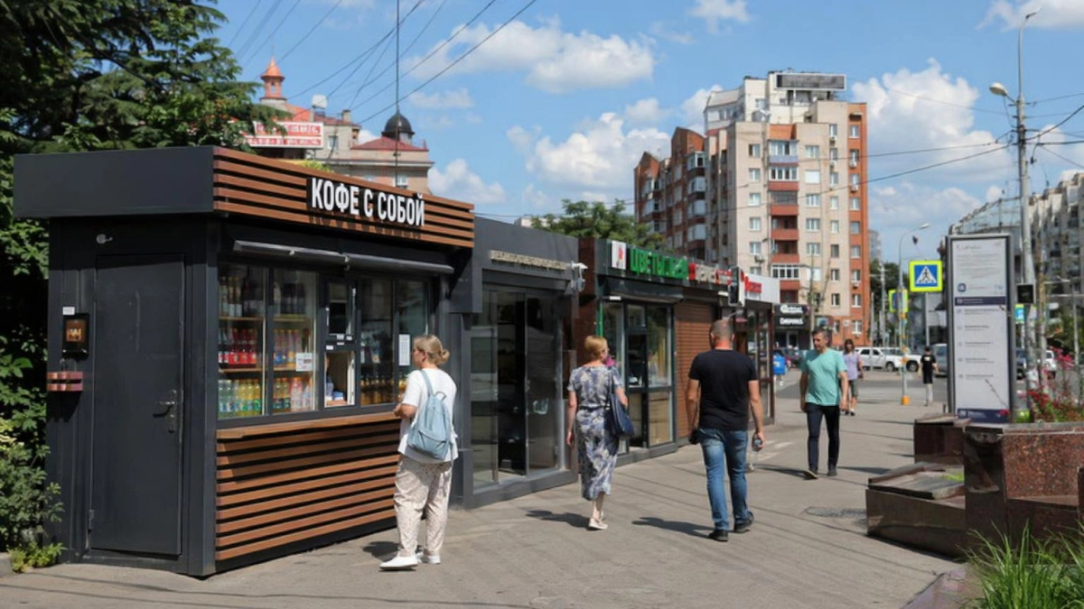 В Екатеринбурге под снос попадают киоски с мороженым, газетами и фейерверками
