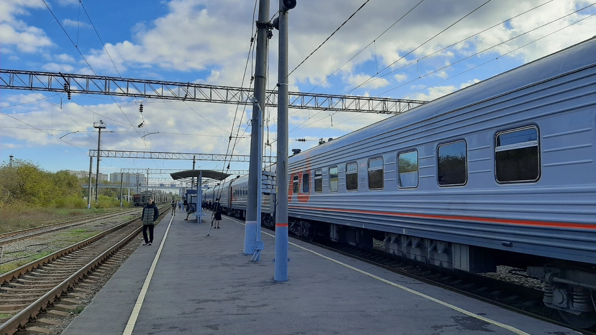 В Екатеринбурге сгорел вагон на ЖД путях
