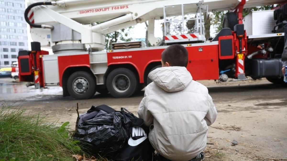 После атаки дрона в Екатеринбурге в двух высотках выбило стекла и балконы