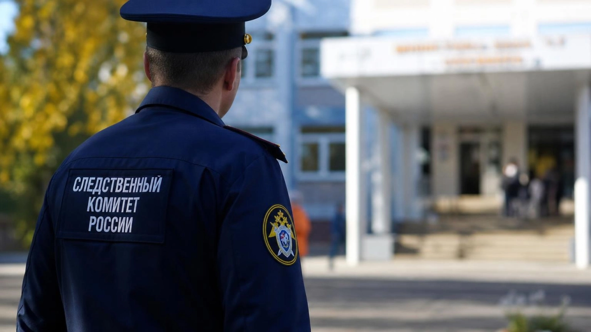 В Екатеринбурге завели дело о хулиганстве после жалоб на восьмиклассника