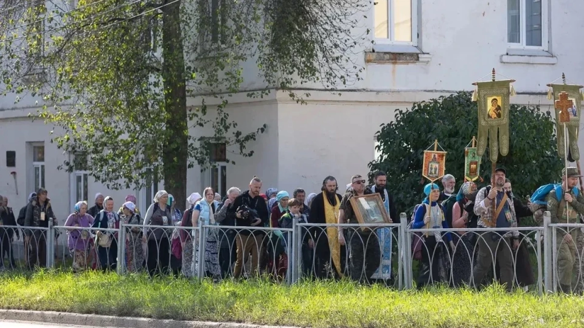 Верующие Урала отправились в 190-километровый крестный ход
