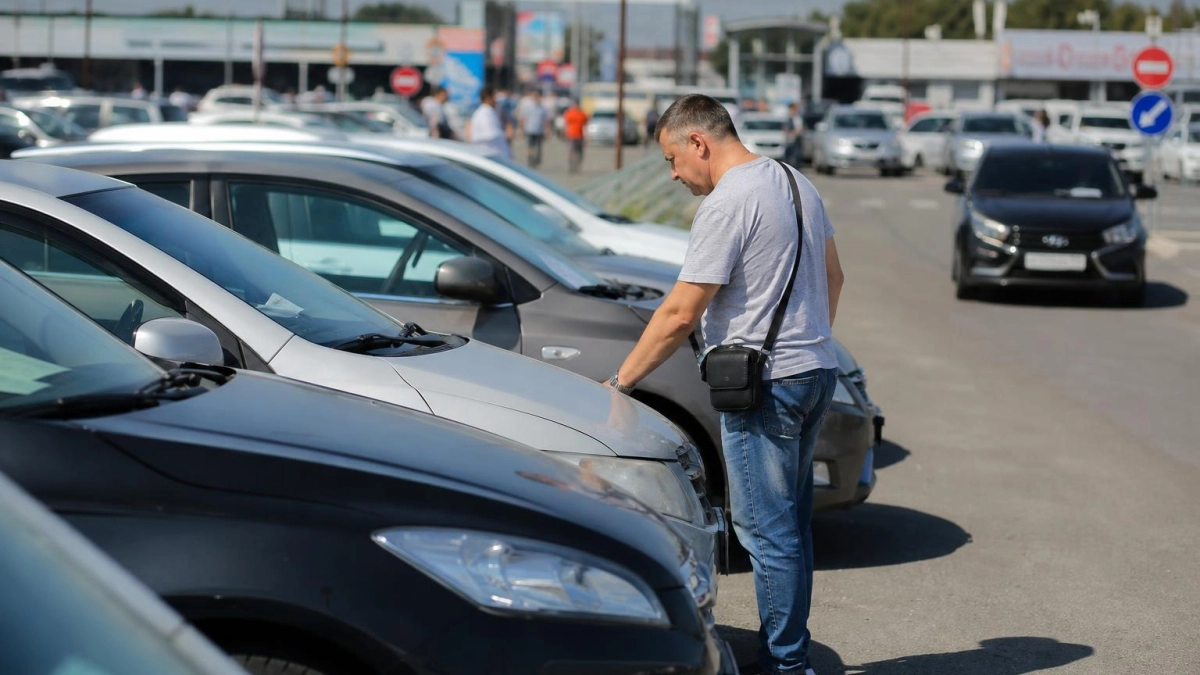 В Свердловской области новые автомобили подешевели на фоне подорожания подержанных