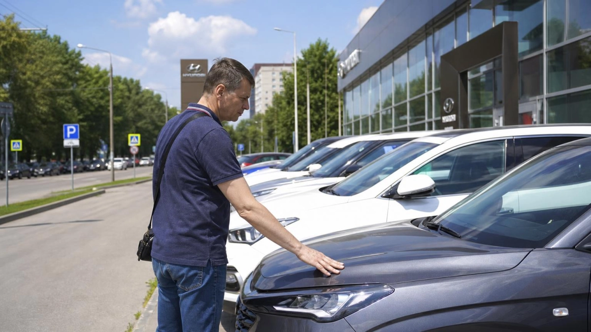 В Екатеринбурге у поставщика карьерной техники арестовали автомобиль за 2,5 миллиона рублей