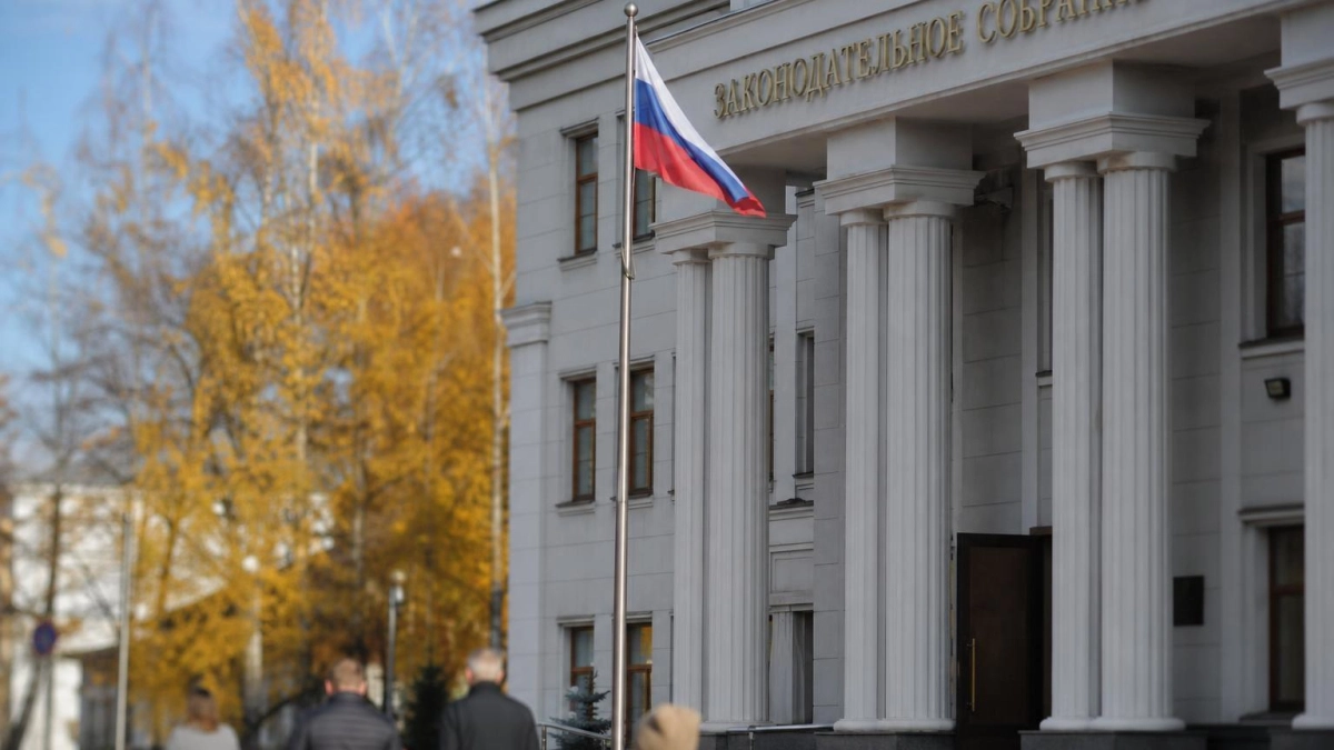 В свердловском Заксобрании выбрали спикера и раздали семь руководящих постов