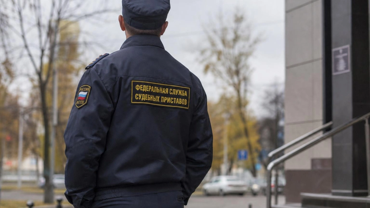 Почти 3 тысячи нелегалов выдворили из Свердловской области в 2026