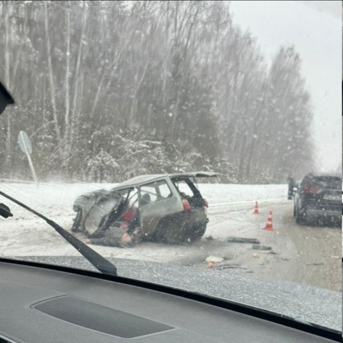  Двое насмерть: страшное ДТП с фургоном произошло на автодороге «Екатеринбург-Первоуральск» 